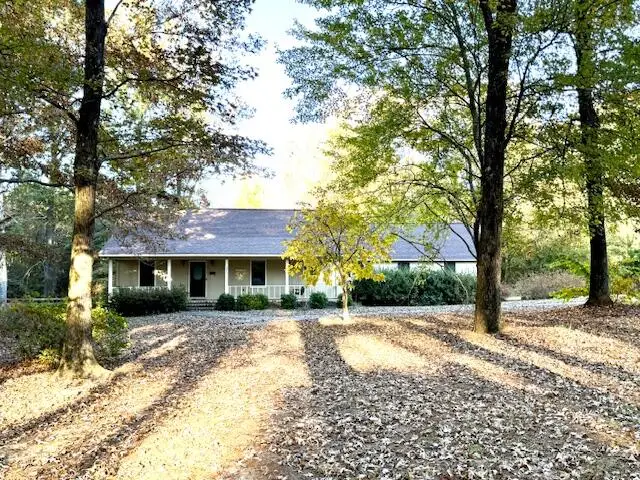 321 Pine Ridge Dr, Louisville, MS 39339 - #1
