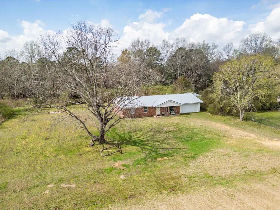 274 Hughes, Columbus, MS 39702 - #3