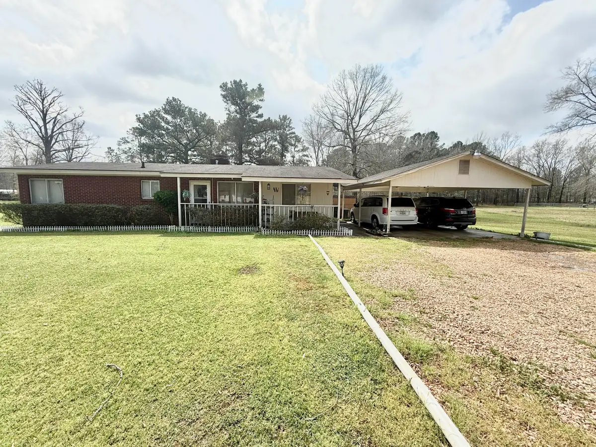 302 Winston Rd, Columbus, MS 39702 - #1