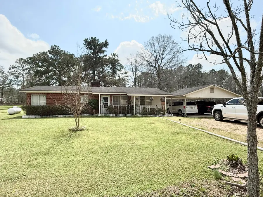 302 Winston Rd, Columbus, MS 39702 - #2