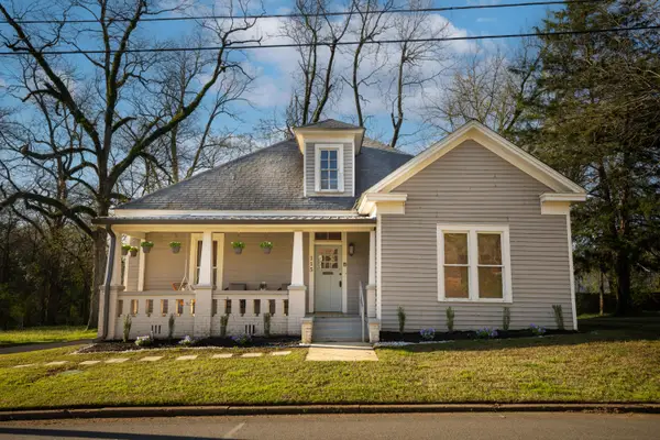 115 W Gillespie, Starkville, MS 39759