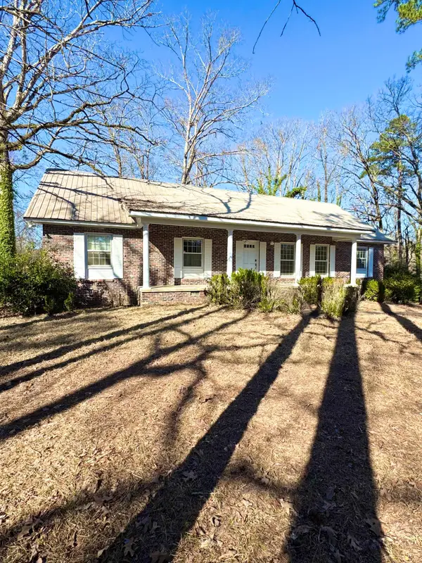 219 Woodland Heights, Columbus, MS 39705