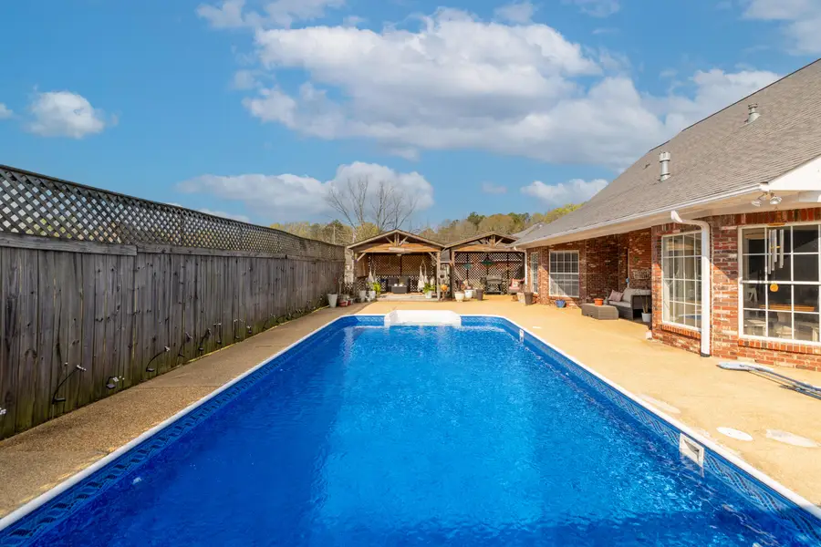 207 Gardenia Dr, Starkville, MS 39759 - #2