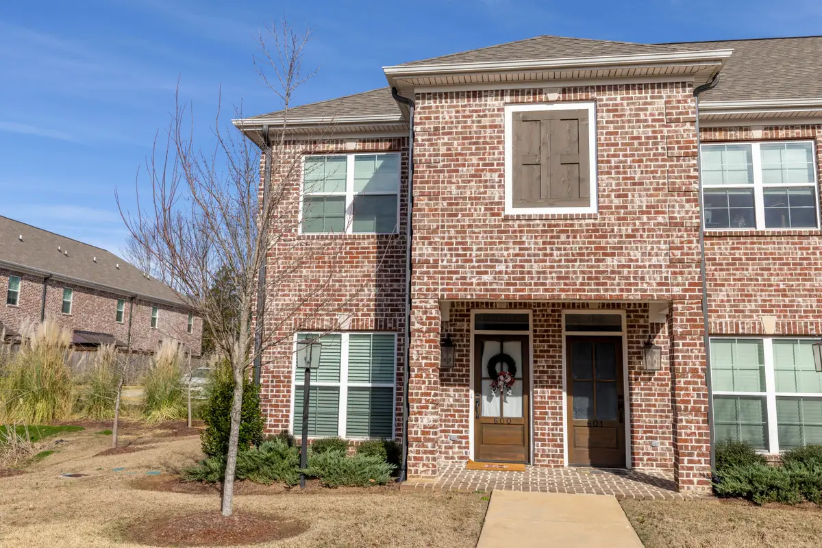 105 Guest Drive, Unit 600, Starkville, MS 39759 - Image #1