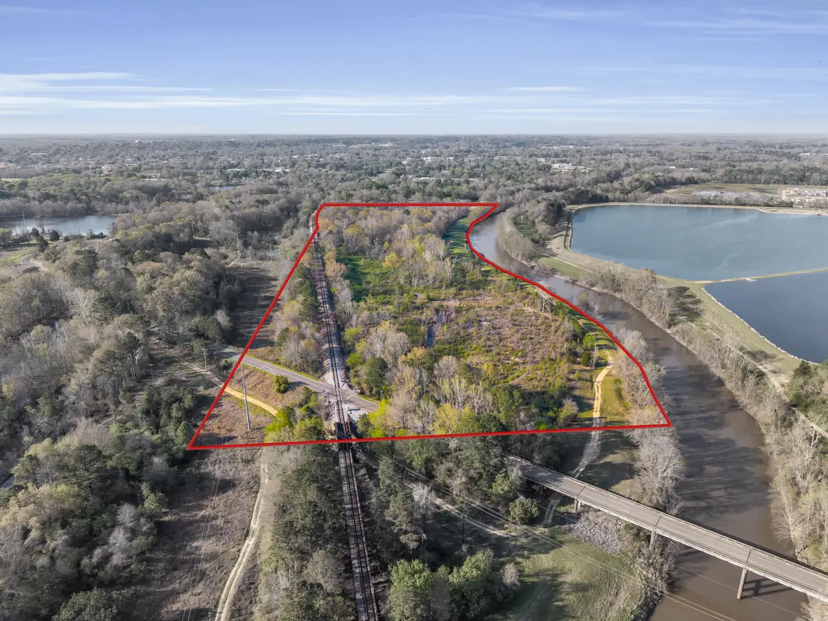 1076 S Pickensville Rd, Columbus, MS 39702 - #1