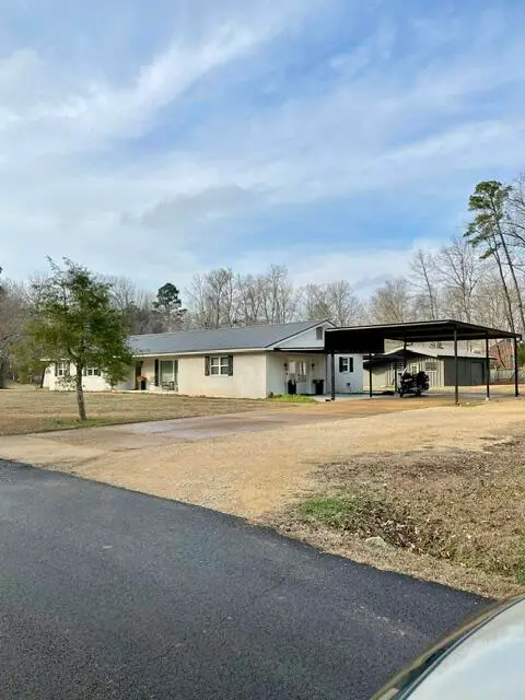 252 Lakeview Dr, Columbus, MS 39705 - Image #2