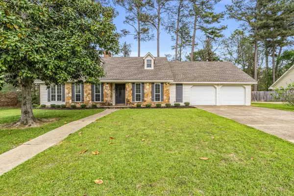 39 Nottingham Ln, Columbus, MS 39705