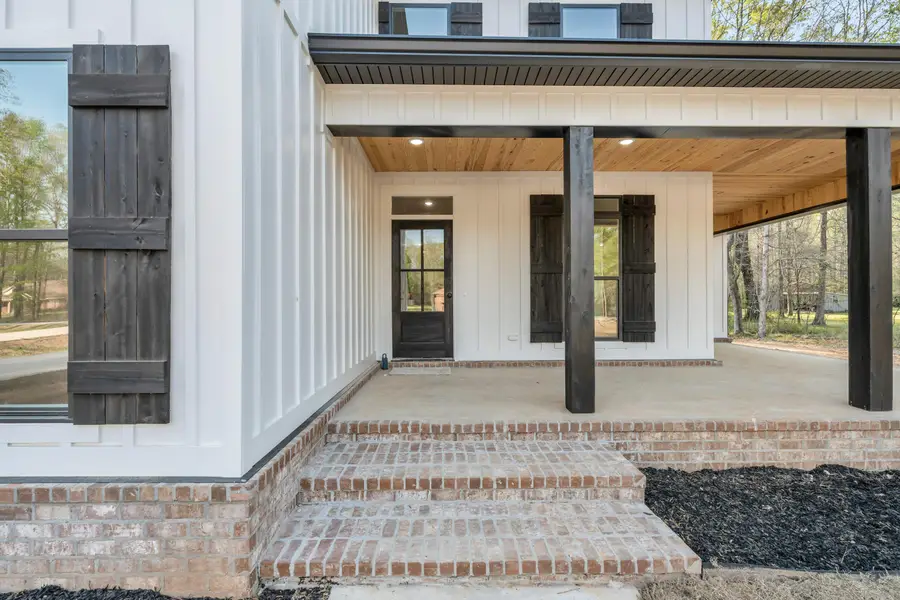 172 Densbrook Ln, Starkville, MS 39759 - #2