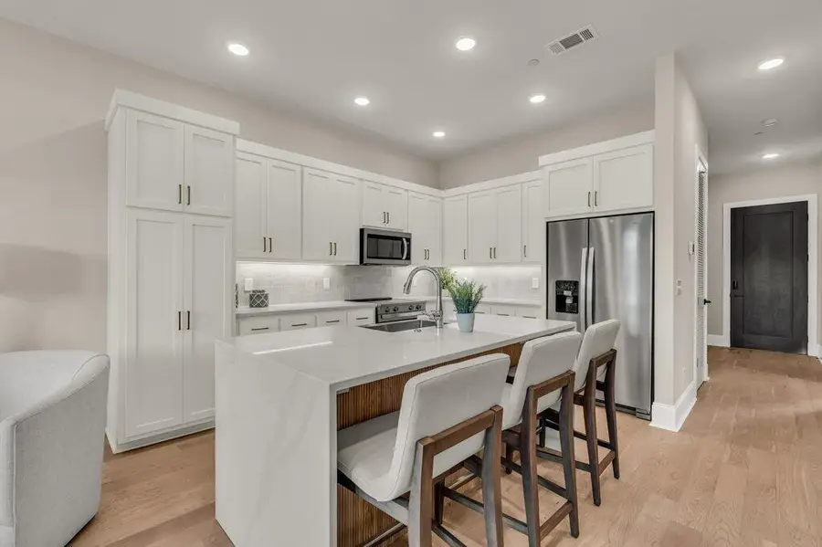 403 Russell St 308, Starkville, MS 39759 - #2