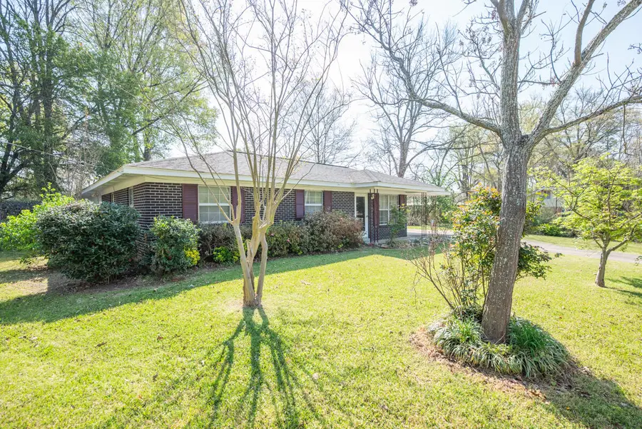 1902 Patton Dr, Starkville, MS 39759 - #2