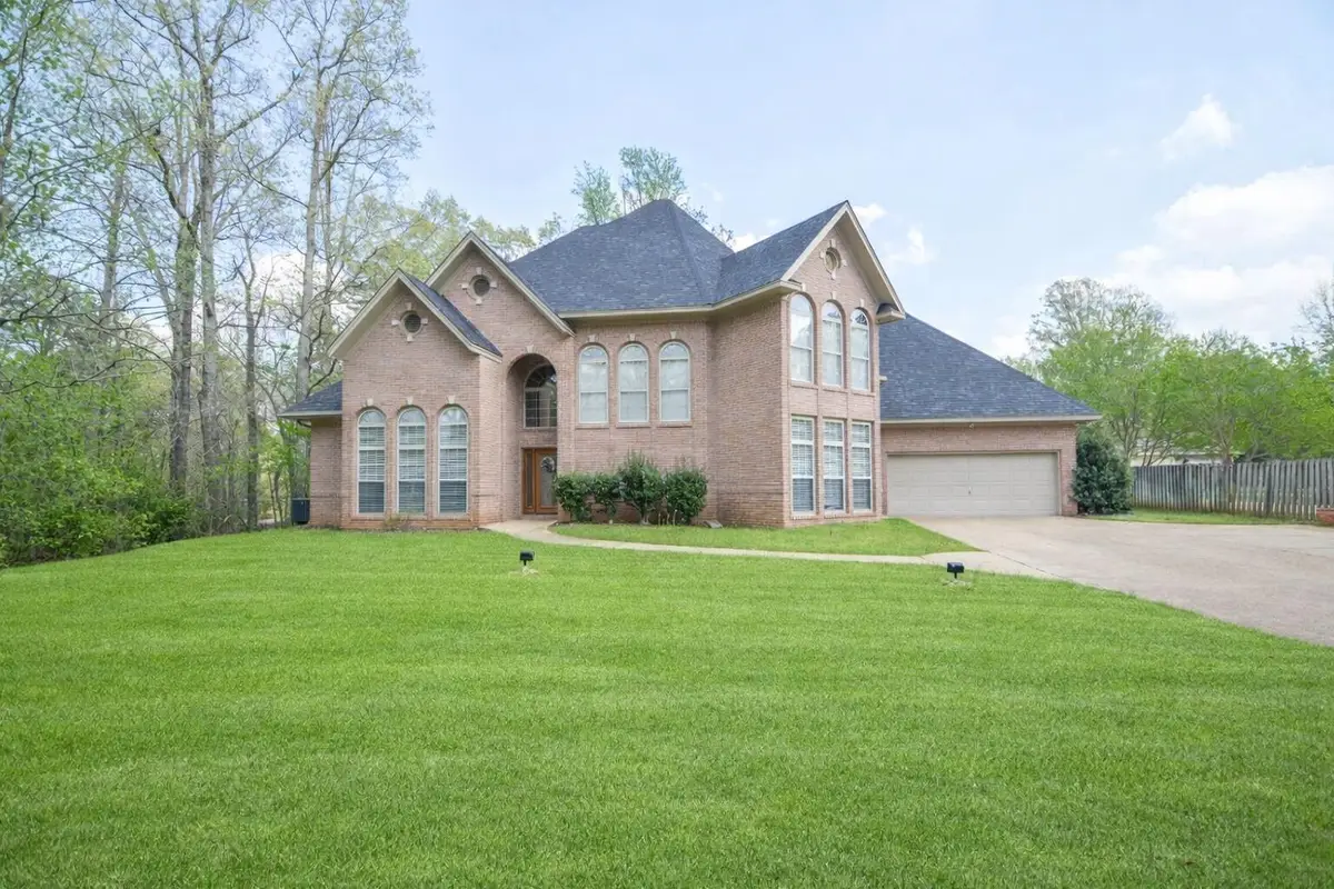 31 Megan, Columbus, MS 39705 - #1