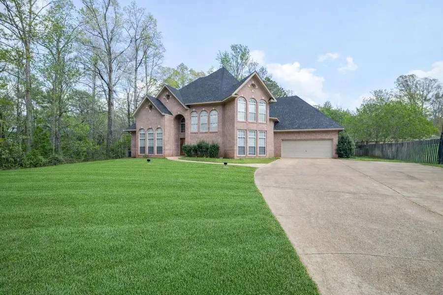 31 Megan, Columbus, MS 39705 - #2