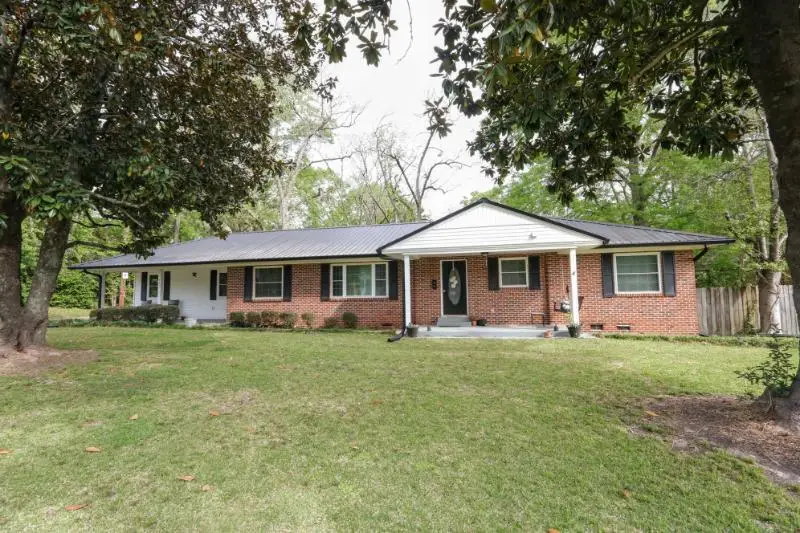 963 E Broad, West Point, MS 39773 - #1