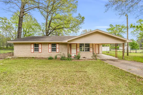 160 Chisholm, Starkville, MS 39759