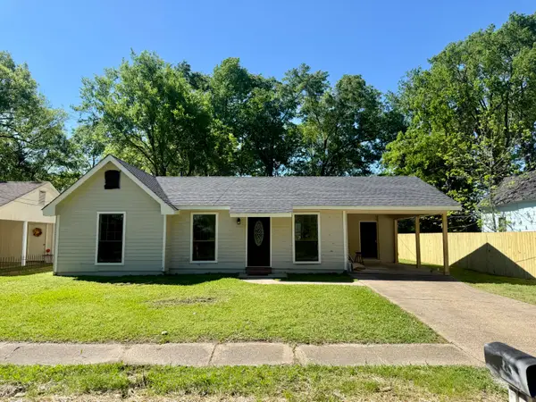 1520 5th, Columbus, MS 39701