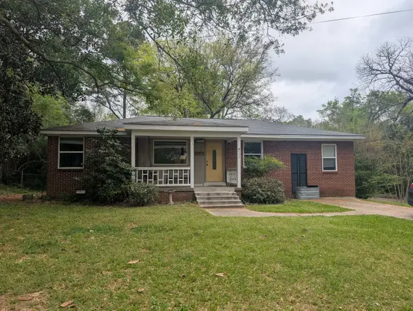 525 Overstreet, Starkville, MS 39759