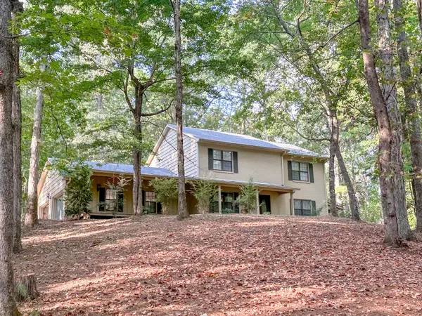 261 Bunkerhill, Columbus, MS 39705