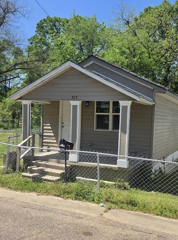 517 18th, Columbus, MS 39701