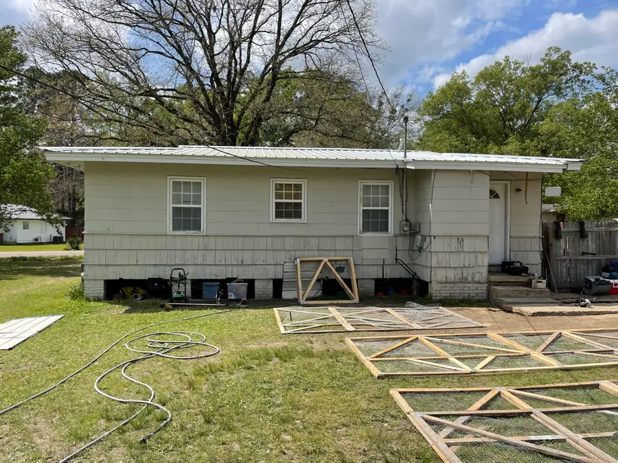 112 Meadow Hill, West Point, MS 39773 - #3