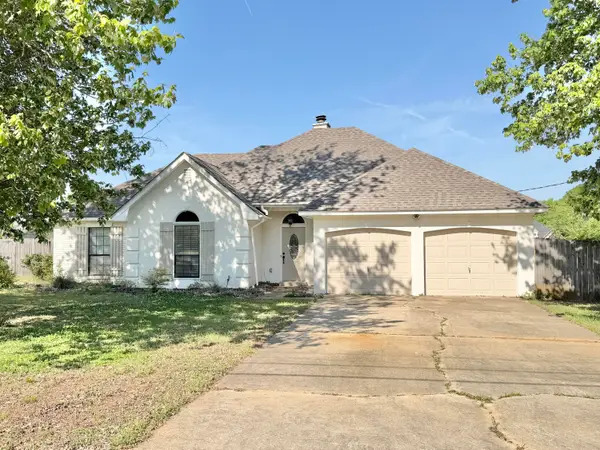 48 Countryside, Columbus, MS 39702