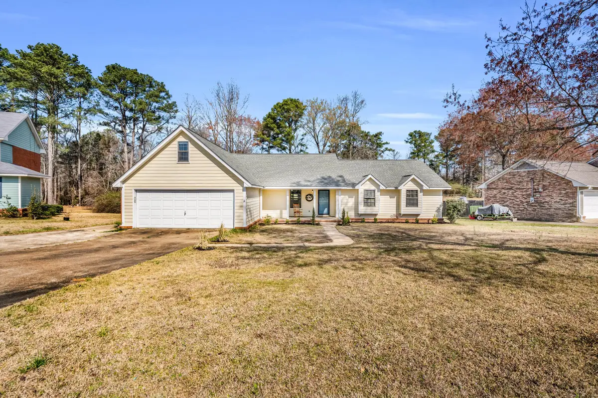 139 Lakeover, Columbus, MS 39702 - #1
