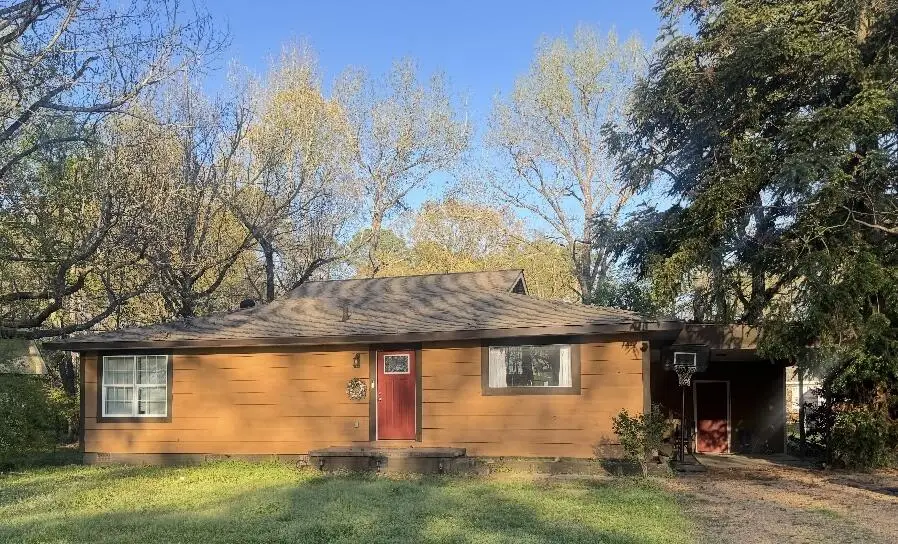 1904 Old Aberdeen Road, Columbus, MS 39705 - #1