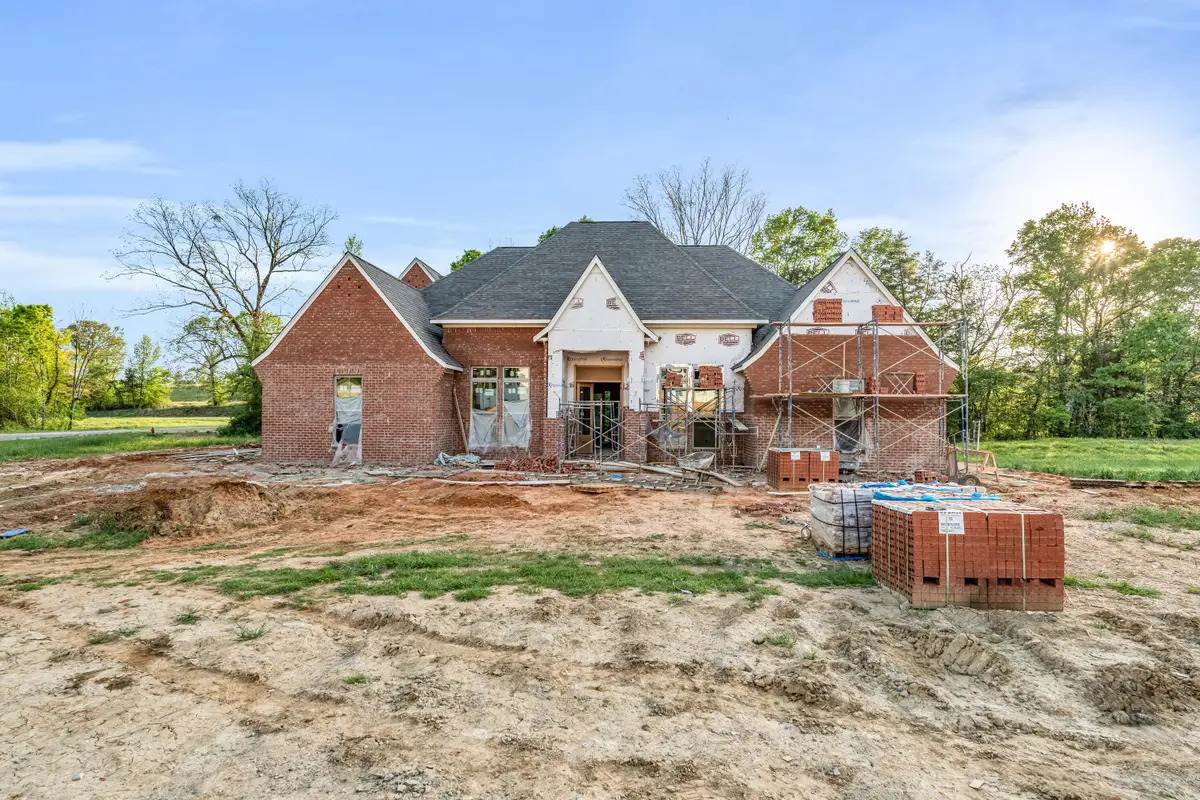 1604 W Briar Lake, Starkville, MS 39759 - #1