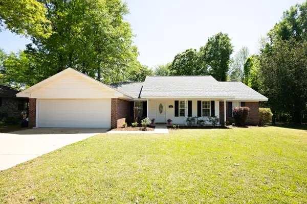 333 Drake, Columbus, MS 39702