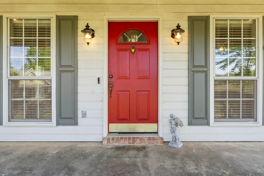 190 Lakeover, Columbus, MS 39702 - #2