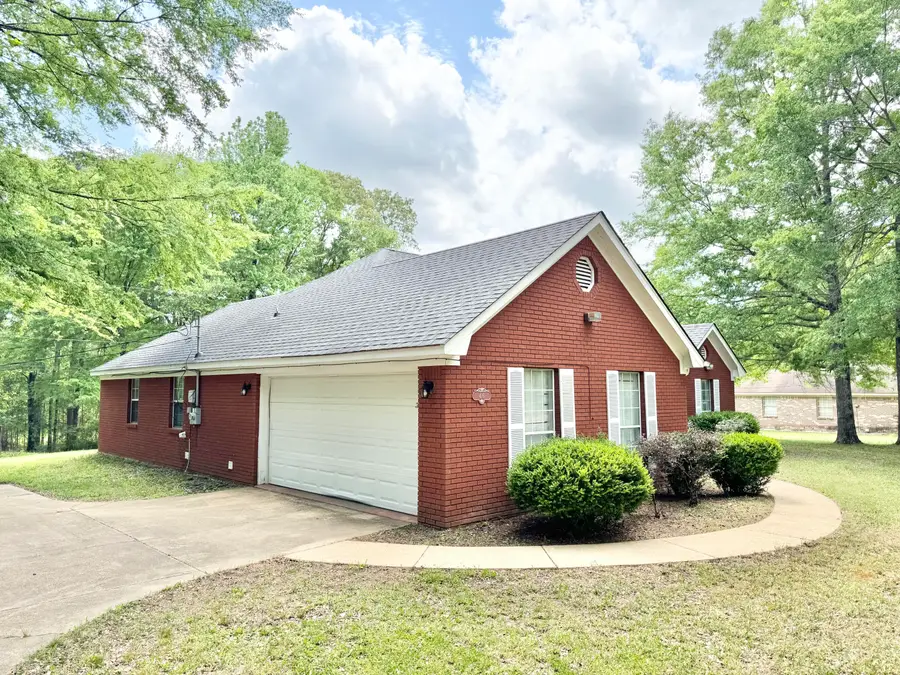 416 Martin, Caledonia, MS 39740 - #2