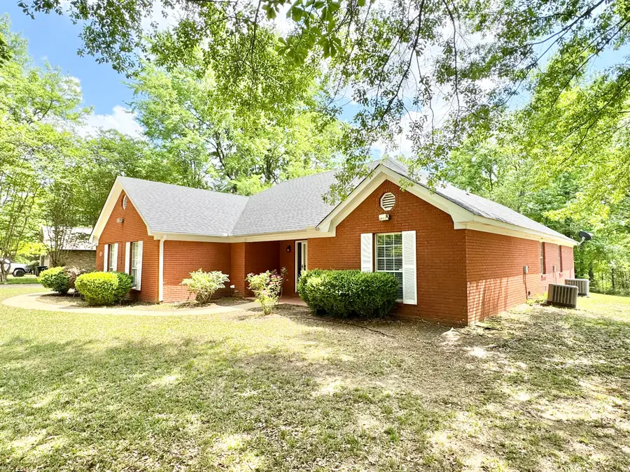 416 Martin, Caledonia, MS 39740 - #3