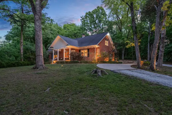 711 Greensboro, Starkville, MS 39759
