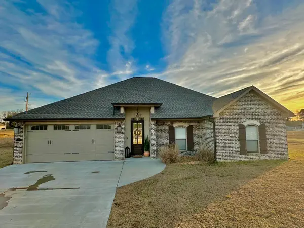 524 Abbey Rd, Caledonia, MS 39740