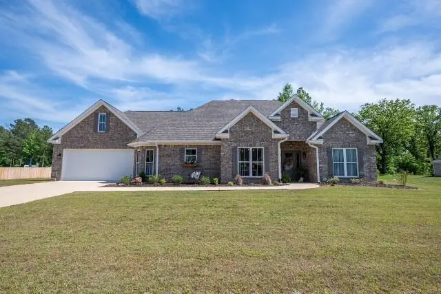 106 Laura's, Starkville, MS 39759 - #1