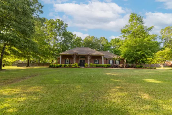 126 White Oak, Starkville, MS 39759