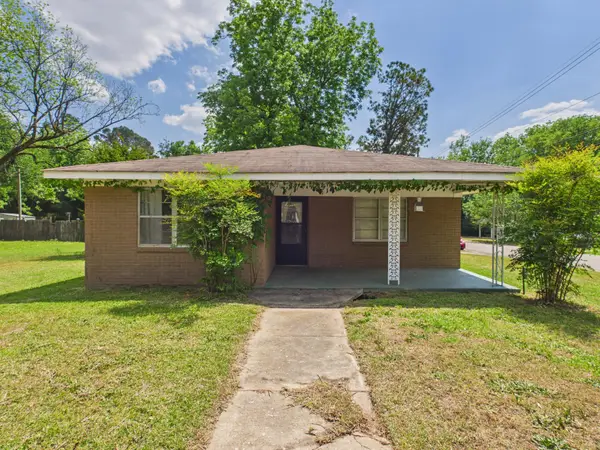 110 Jefferson, West Point, MS 39773