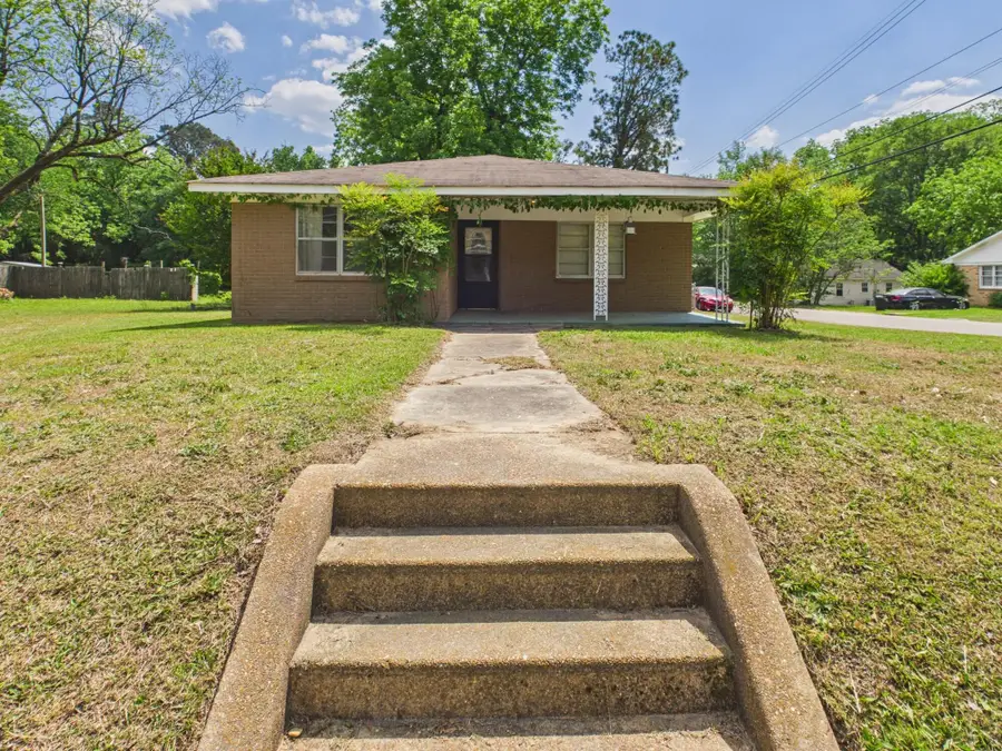 110 Jefferson, West Point, MS 39773 - #2