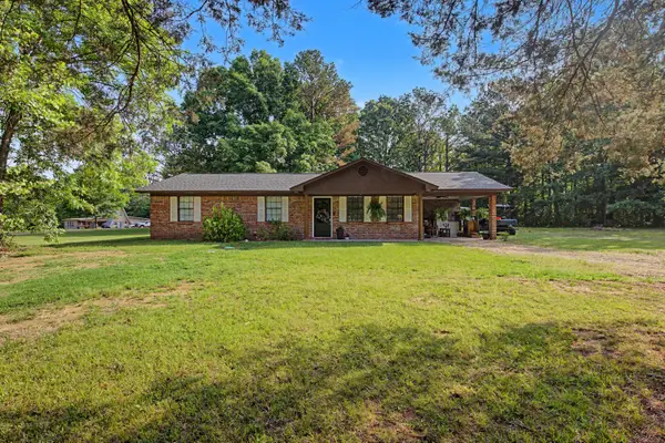 1233 Town Creek, West Point, MS 39773