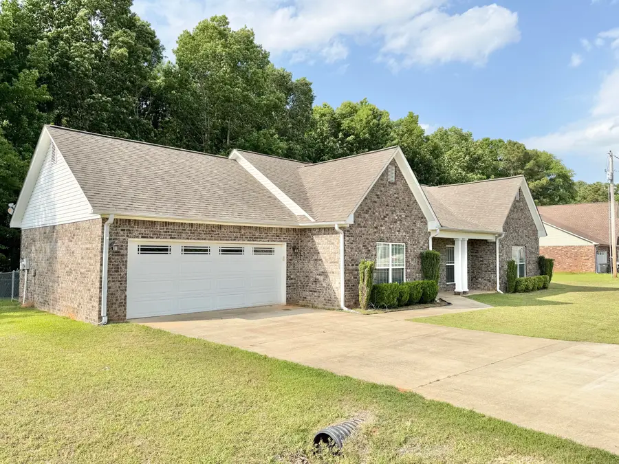 104 Mockingbird, Caledonia, MS 39740 - #2