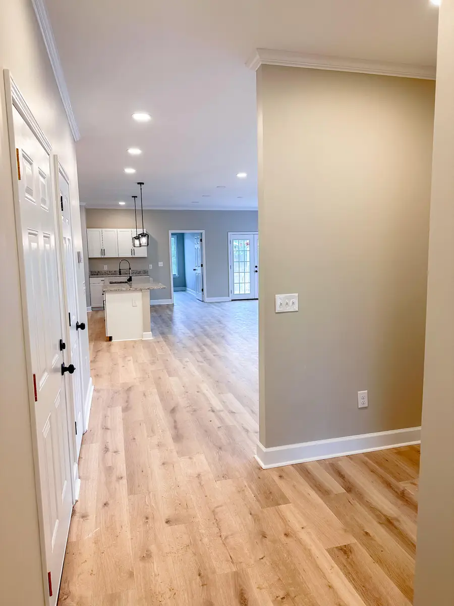 226 Sylvan Rd, Columbus, MS 39702 - Image #2