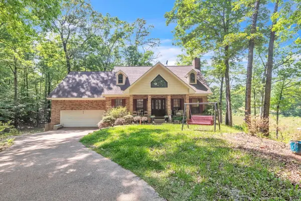 690 S Lake, Columbus, MS 39705