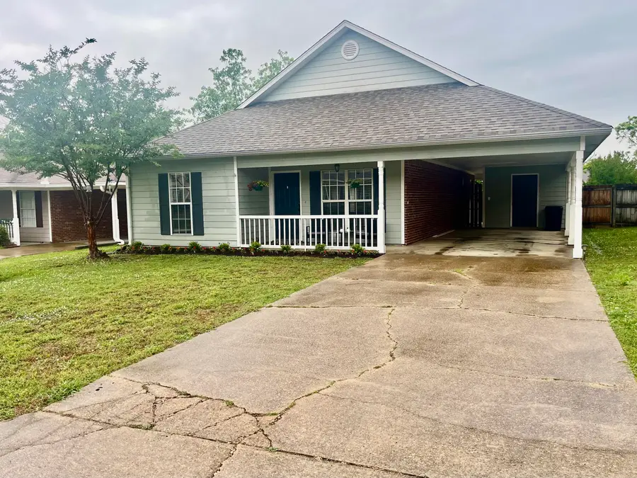 106 Clements, Starkville, MS 39759 - #3