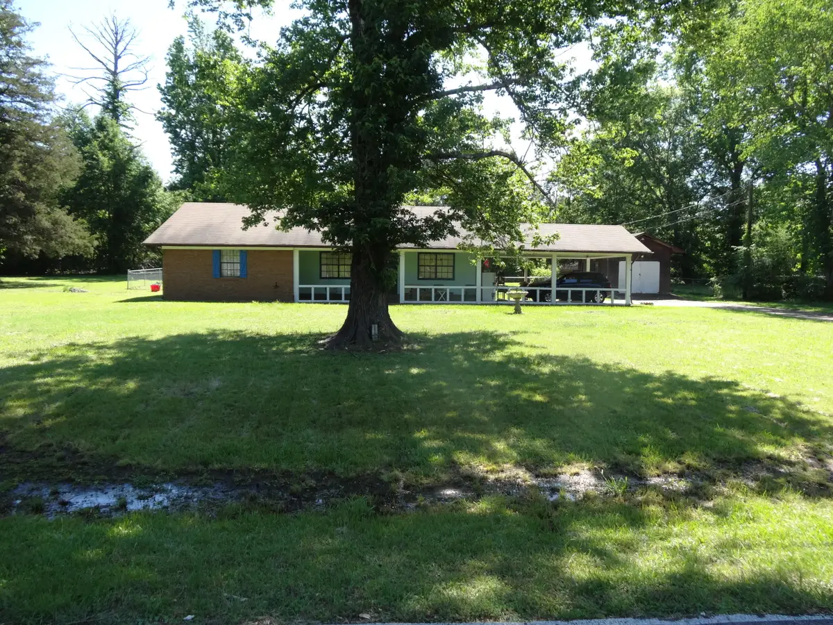 823 Donna, Columbus, MS 39702 - #1