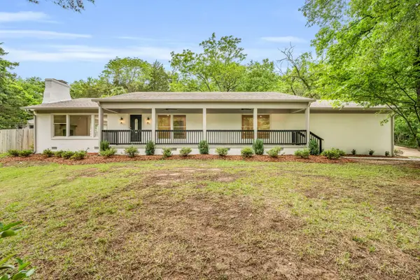 89 Edinburgh, Starkville, MS 39759