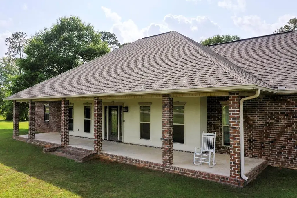 8185 Ridgewood Dr., Kiln, MS 39556 - Image #1
