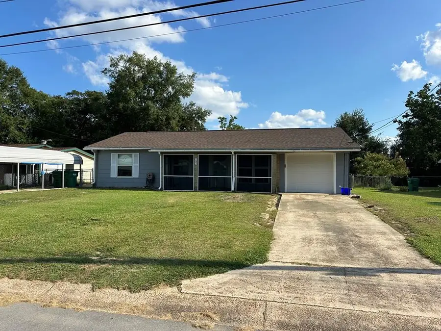 107 Estes St, Gulfport, MS 39503 - Image #2