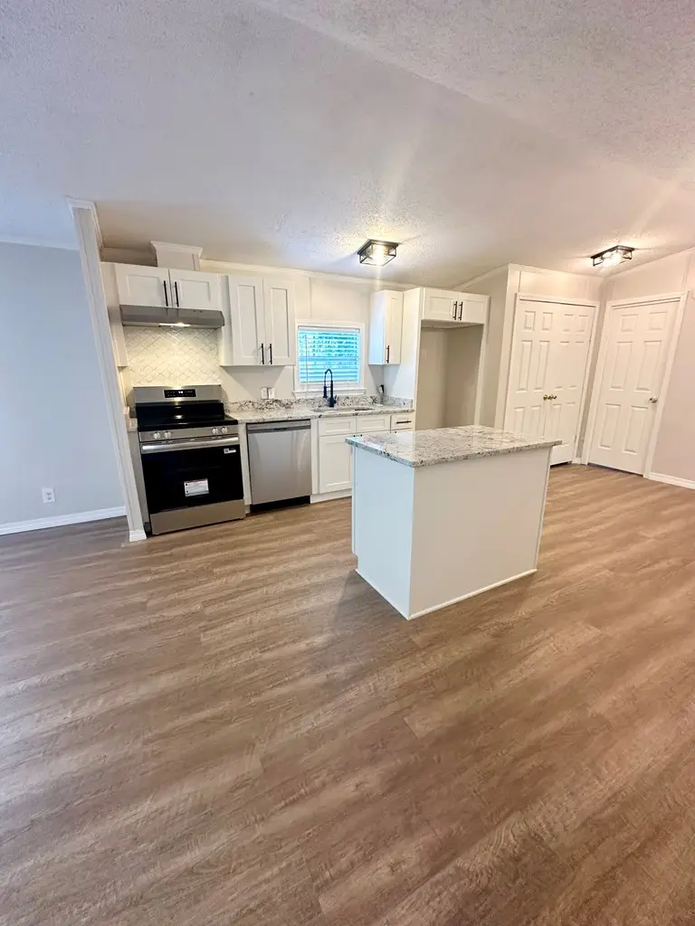 31 Walter Penton Rd, Carriere, MS 39426 - Image #3