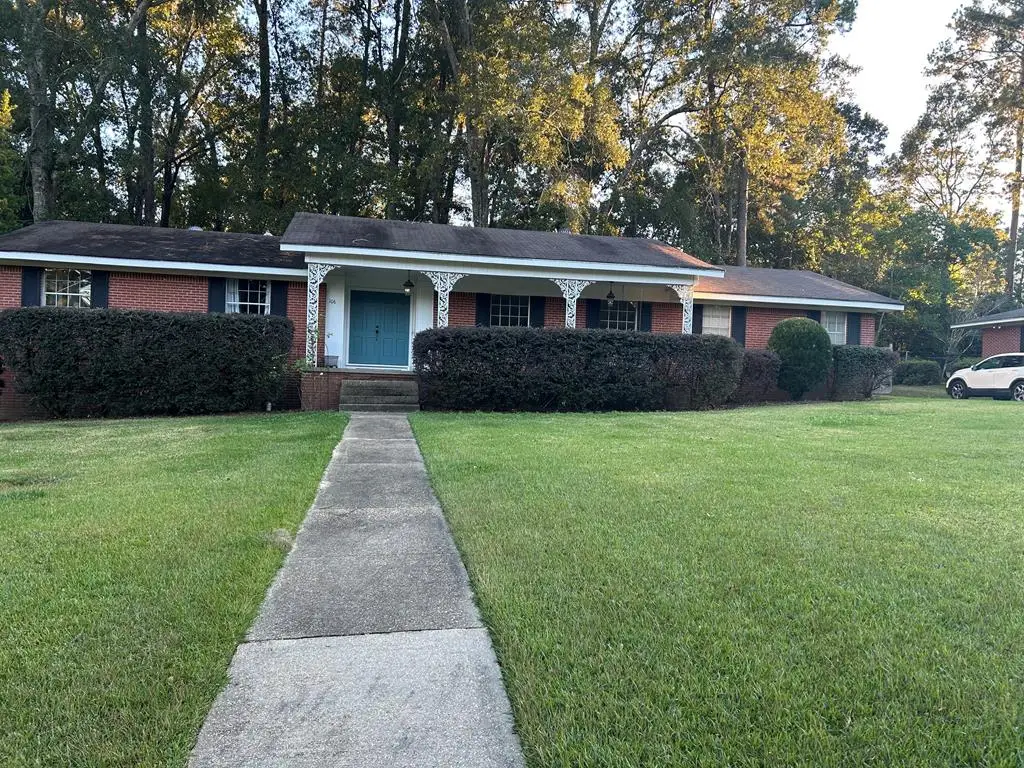 106 Mandalay Dr, Hattiesburg, MS 39402 - Image #1