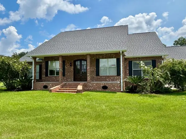 8 Jennie Lane, Picayune, MS 39466