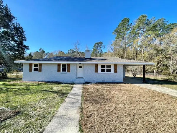 818 Cedar Grove Ave, Picayune, MS 39466